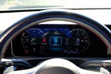 Voertuigafbeelding 12