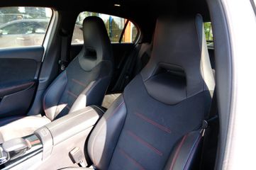 Voertuigafbeelding 30