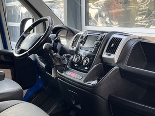 Voertuigafbeelding 30