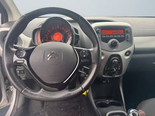 Voertuigafbeelding 12