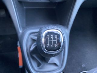 Voertuigafbeelding 15