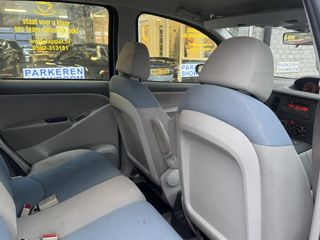 Voertuigafbeelding 16