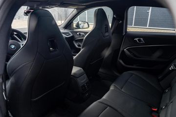 Voertuigafbeelding 35