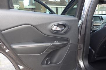 Voertuigafbeelding 16