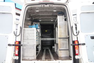 Voertuigafbeelding 3