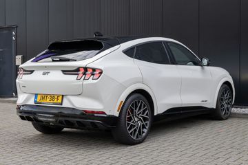 Voertuigafbeelding 1