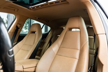 Voertuigafbeelding 12