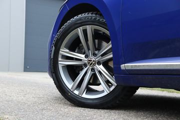 Voertuigafbeelding 12