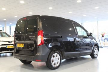 Voertuigafbeelding 3