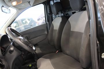 Voertuigafbeelding 4