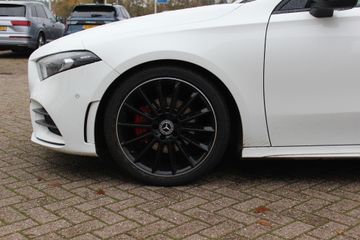 Voertuigafbeelding 13