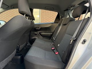 Voertuigafbeelding 7