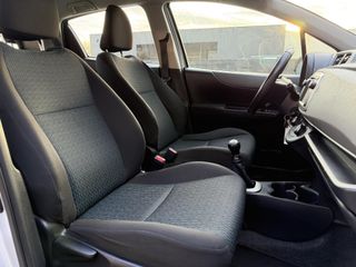 Voertuigafbeelding 8