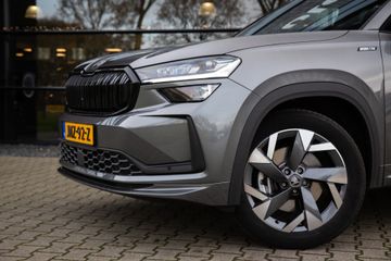 Voertuigafbeelding 6