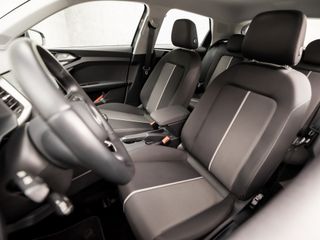 Voertuigafbeelding 12