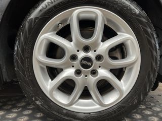 Voertuigafbeelding 44