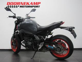 Voertuigafbeelding 4