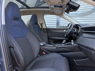 Voertuigafbeelding 9