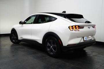 Voertuigafbeelding 6