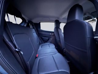 Voertuigafbeelding 16