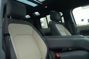 Voertuigafbeelding 6