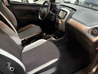 Voertuigafbeelding 6