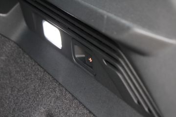 Voertuigafbeelding 12