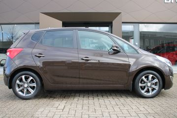 Voertuigafbeelding 4