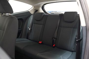 Voertuigafbeelding 7