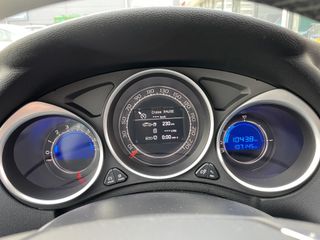 Voertuigafbeelding 9