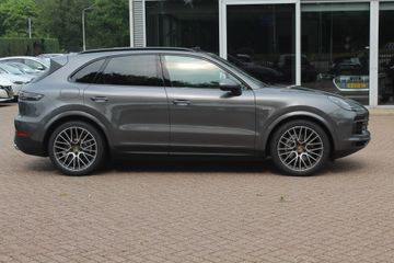 Voertuigafbeelding 5