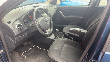 Voertuigafbeelding 3