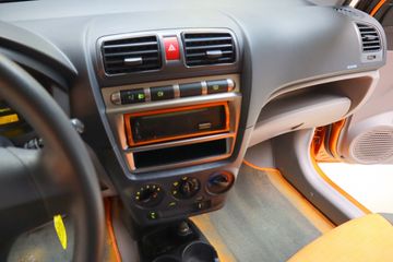 Voertuigafbeelding 3