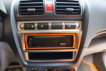 Voertuigafbeelding 9