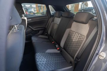 Voertuigafbeelding 35