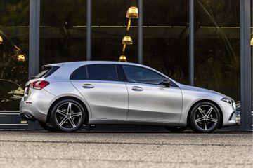 Voertuigafbeelding 4