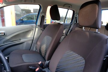 Voertuigafbeelding 16