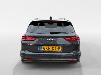 Voertuigafbeelding 12