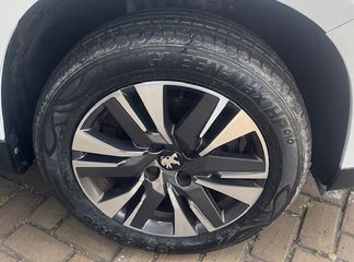 Voertuigafbeelding 6