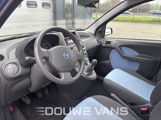 Voertuigafbeelding 4