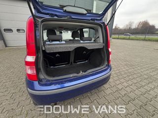 Voertuigafbeelding 6