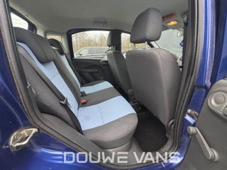 Voertuigafbeelding 7