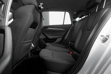 Voertuigafbeelding 9