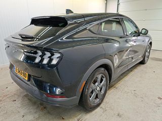 Voertuigafbeelding 3