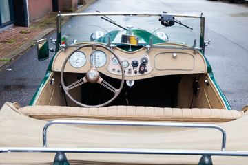 Voertuigafbeelding 8