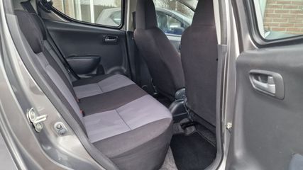 Voertuigafbeelding 4