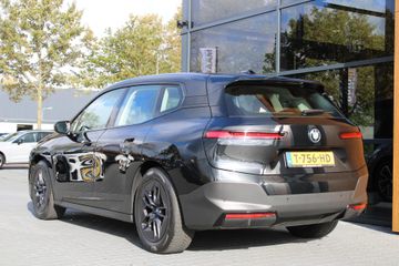 Voertuigafbeelding 8