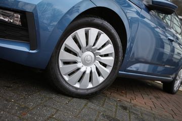 Voertuigafbeelding 18