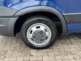 Voertuigafbeelding 18