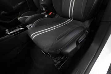 Voertuigafbeelding 12